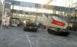 «Сепаратисты штурмуют донецкий аэропорт с помощью липецкой фабрики Рошен»