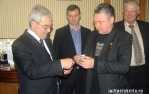 Главе Липецка вручили уникальную медаль «В память о народном ополчении»