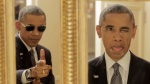 Президент США Барак Обама покривлялся перед зеркалом и сделал селфи