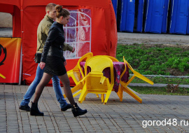 Липецкие депутаты дали возможность студентам заработать