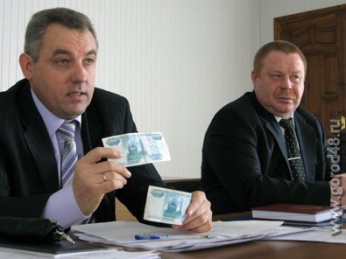 В Липецке в 2009 году из оборота изъято 889 фальшивых купюр В Липецке в 2009 году из оборота изъято 889 фальшивых купюр