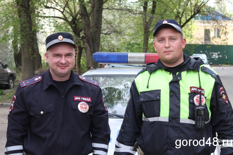 В Липецке автоинспекторы приняли роды В Липецке автоинспекторы приняли роды