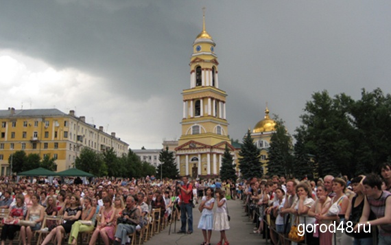 «За Русь святую»: 12 июня на Соборной площади будут петь казачьи песни и русские романсы «За Русь святую»: 12 июня на Соборной площади будут петь казачьи песни и русские романсы