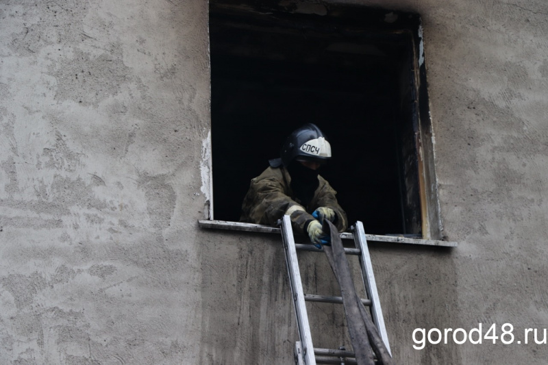 В сгоревшем доме нашли труп мужчины В сгоревшем доме нашли труп мужчины