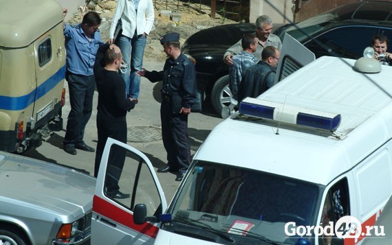 Новогодний праздник в Задонском районе закончился стрельбой Новогодний праздник в Задонском районе закончился стрельбой