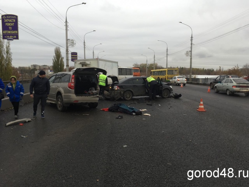 Погибшему в ДТП на Лебедянском мосту водителю «Опеля» было 30 лет Погибшему в ДТП на Лебедянском мосту водителю «Опеля» было 30 лет