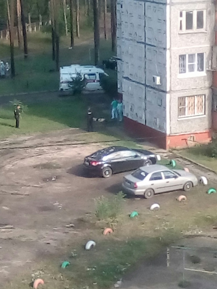В Липецке 25-летний мужчина упал с 8 этажа В Липецке 25-летний мужчина упал с 8 этажа