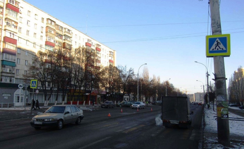На проспекте Победы сбили женщину и ее 5-летнюю дочь На проспекте Победы сбили женщину и ее 5-летнюю дочь