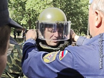 В Липецке из-за подозрительного пакета эвакуировали целую многоэтажку В Липецке из-за подозрительного пакета эвакуировали целую многоэтажку