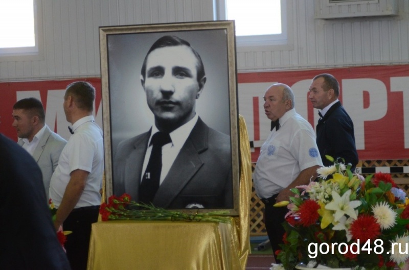 В Липецке начинается турнир, посвященный памяти легендарного боксера Петра Заева В Липецке начинается турнир, посвященный памяти легендарного боксера Петра Заева