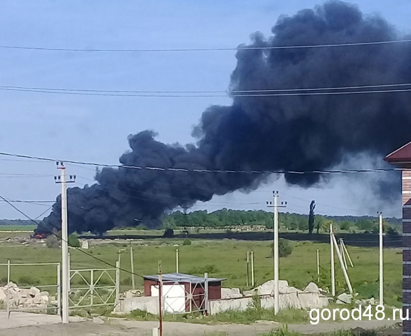 Суровый Липецк-8: в Подгорном уже жгут покрышки (ФОТО) Суровый Липецк-8: в Подгорном уже жгут покрышки (ФОТО)