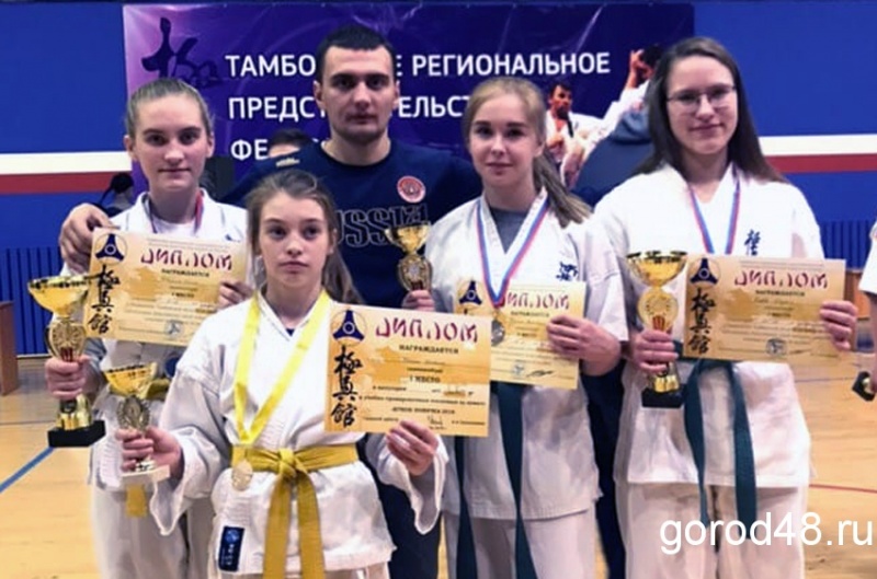 «Белые тигрицы» из Липецка порезвились в Тамбове «Белые тигрицы» из Липецка порезвились в Тамбове