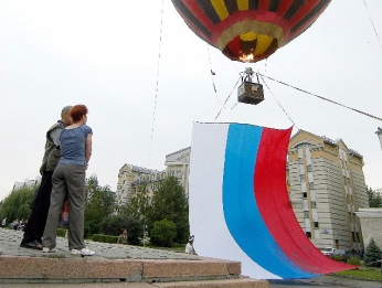 Липецк готовится к торжествам по случаю Дня государственного флага России Липецк готовится к торжествам по случаю Дня государственного флага России