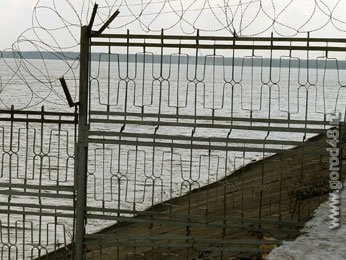 Прокуратура выявила самовольный захват речных берегов Прокуратура выявила самовольный захват речных берегов
