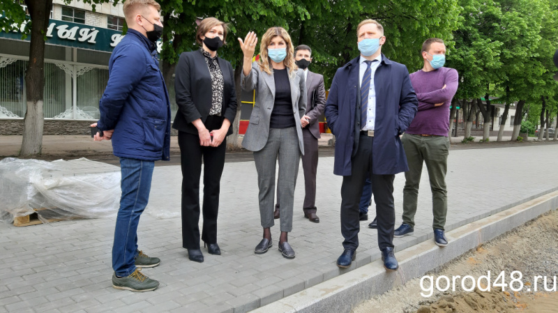 Прокуратура предостерегла мэрию от замены плитки на проспекте Победы Прокуратура предостерегла мэрию от замены плитки на проспекте Победы