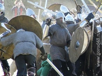 Ельчанин выиграл в Пензе турнир по фехтованию на мечах Ельчанин выиграл в Пензе турнир по фехтованию на мечах
