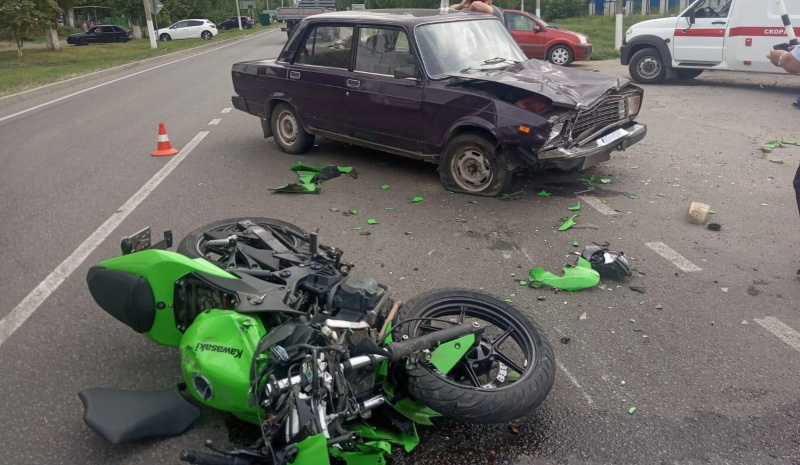 24-летний мотоциклист погиб в столкновении с «ВАЗом» 