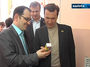 Депутаты горсовета изучали калужский опыт организации школьного питания Депутаты горсовета изучали калужский опыт организации школьного питания