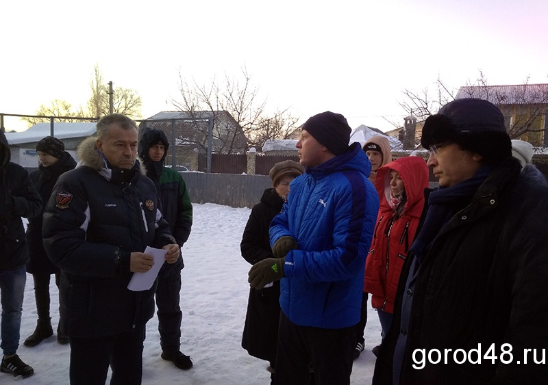 Жителям Ниженки предложили три варианта решения проблемы со спортивной площадкой Жителям Ниженки предложили три варианта решения проблемы со спортивной площадкой
