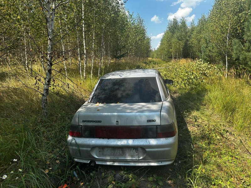 Угнанный в Грязях «ВАЗ-21101» застрял на просёлочной дороге Угнанный в Грязях «ВАЗ-21101» застрял на просёлочной дороге