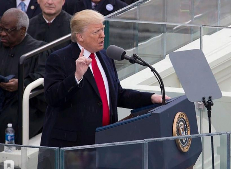 Трамп объявил во всех штатах США режим крупного бедствия Трамп объявил во всех штатах США режим крупного бедствия
