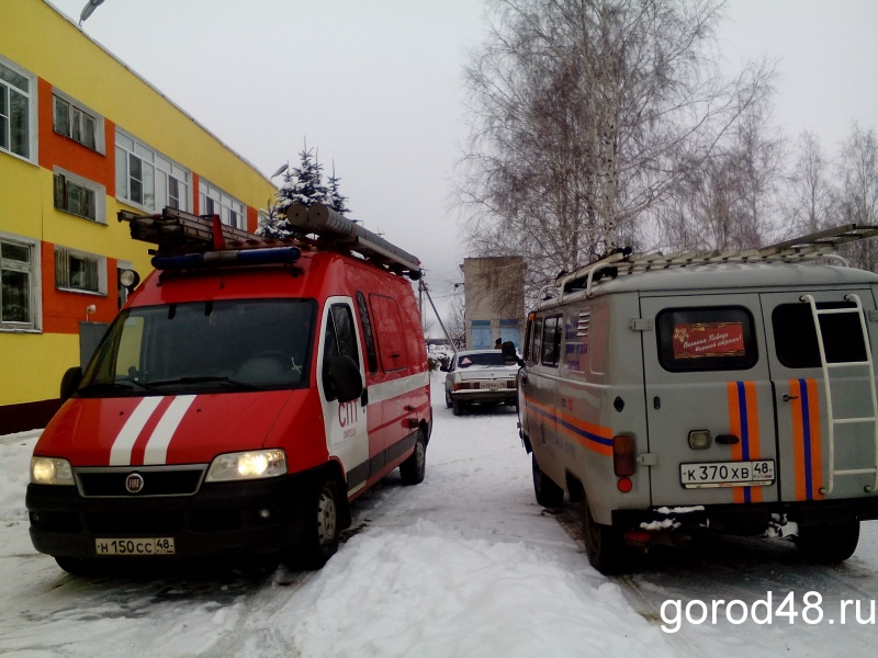 В школе, из которой массово госпитализировали детей, проведут несколько исследований В школе, из которой массово госпитализировали детей, проведут несколько исследований