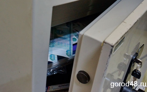 Мэрия Липецка покупает машину за 4,1 млн рублей Мэрия Липецка покупает машину за 4,1 млн рублей