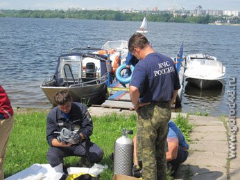 В пруду на Сырском руднике всплыл труп В пруду на Сырском руднике всплыл труп