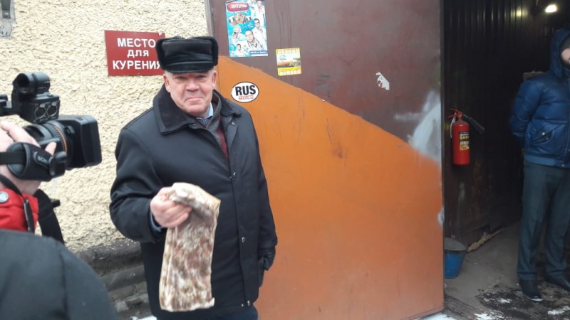 Экипаж подводной лодки «Липецк» порадуют оргтехникой и салом Экипаж подводной лодки «Липецк» порадуют оргтехникой и салом