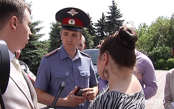 Липецкая налоговая искала должников на свадьбе Липецкая налоговая искала должников на свадьбе