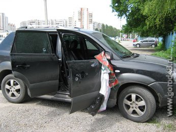 Из автомоблия «Хендай» изъята пуля Из автомоблия «Хендай» изъята пуля