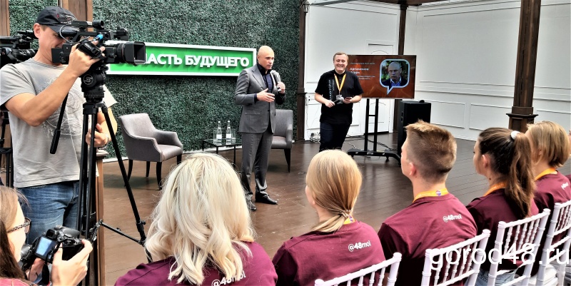 Игорь Артамонов: «Это ваша первая победа в конкурентной борьбе под названием жизнь» Игорь Артамонов: «Это ваша первая победа в конкурентной борьбе под названием жизнь»
