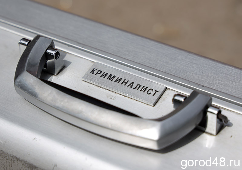 Отпечатки пальцев на пивном стакане помогли найти уличного грабителя