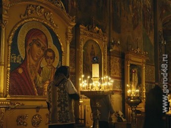 Знаменский монастырь покроют сусальным золотом Знаменский монастырь покроют сусальным золотом