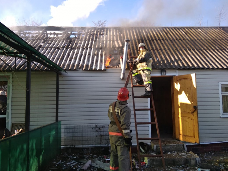 Погода в данкове подробно. Пожар в Данкове вчера. МЧС Данков. Пожар в Данкове сегодня. Происшествие в Данкове вчера пожар.