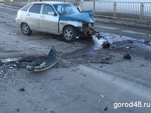 Массовая авария у «Ленты» попала на видео Массовая авария у «Ленты» попала на видео