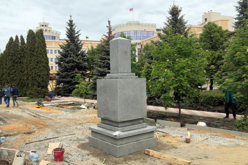 Памятник пограничникам установлен в Липецке Памятник пограничникам установлен в Липецке