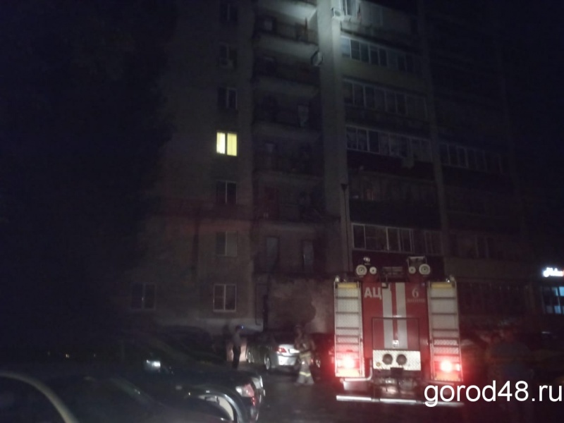Ночью эвакуировали одну из двенадцатиэтажек на улице Ленина Ночью эвакуировали одну из двенадцатиэтажек на улице Ленина