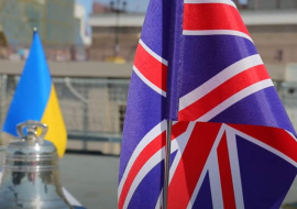 Британия вслед за США эвакуирует своих дипломатов из Украины