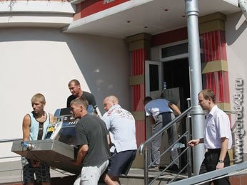 Липецкие казино вывозят аппаратуру Липецкие казино вывозят аппаратуру