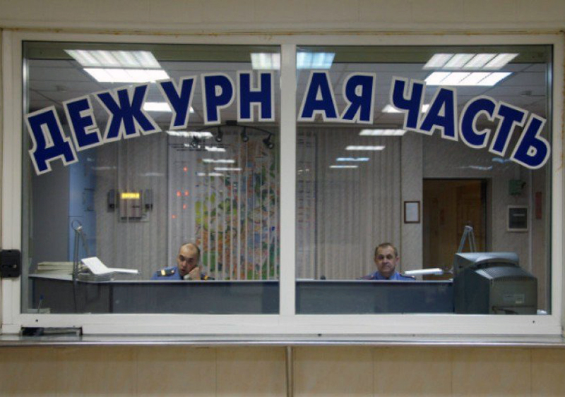 Учеников школы №65 отвезли в полицию Учеников школы №65 отвезли в полицию