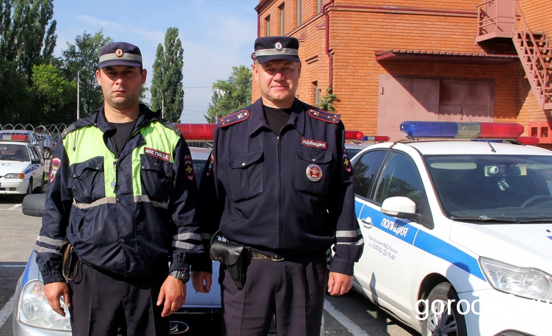 Экипаж ДПС помог доставить в больницу рожающую липчанку Экипаж ДПС помог доставить в больницу рожающую липчанку
