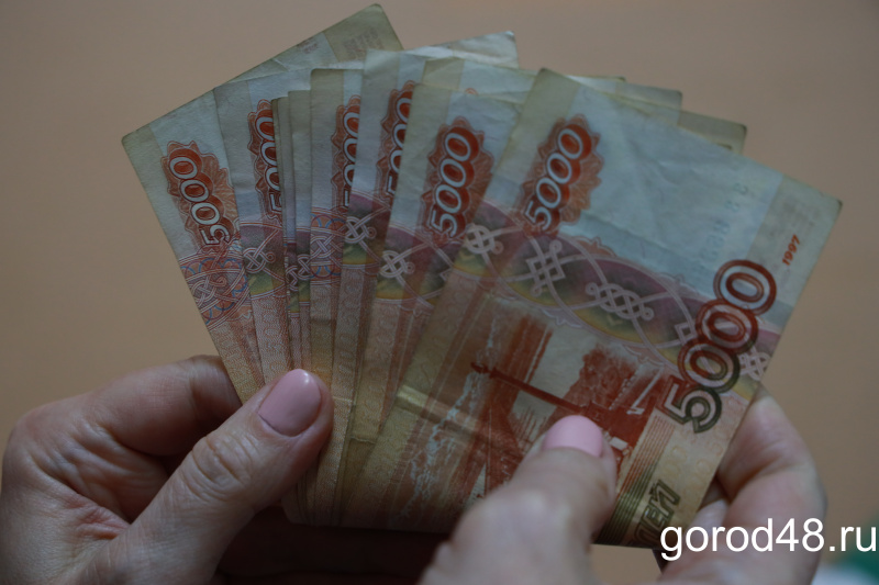 59-летняя липчанка выкупила дочь у мошенников за 1,4 миллиона рублей
