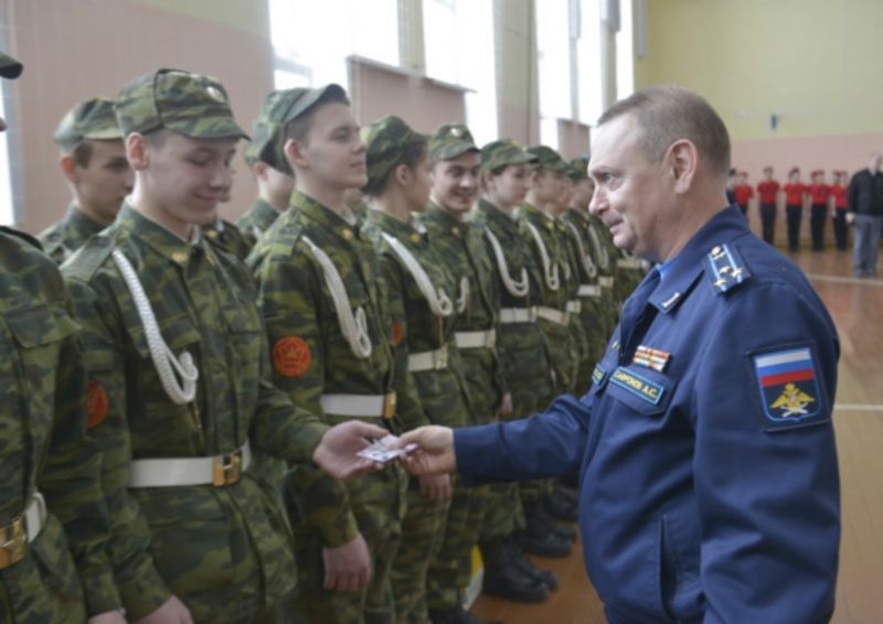 Военнослужащие Липецкого авиацентра принимали в юнармейцы Военнослужащие Липецкого авиацентра принимали в юнармейцы