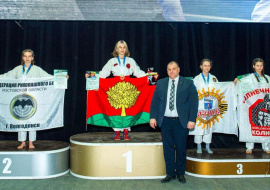 Флаг Липецкой области выше – наши рукопашники пробились на главные соревнования страны