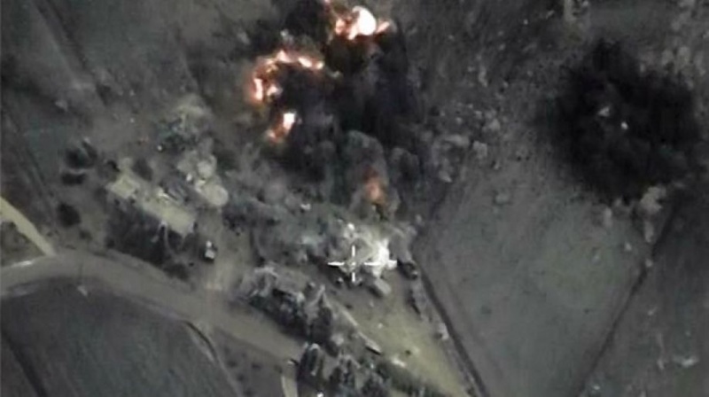 Видео ударов российской авиации по сирийским боевикам появилось в сети Видео ударов российской авиации по сирийским боевикам появилось в сети