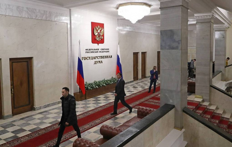 В Госдуму внесён законопроект о наказании чиновников за хамство В Госдуму внесён законопроект о наказании чиновников за хамство