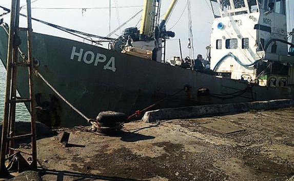 Моряков с судна «Норд» заставляют признать себя украинцами Моряков с судна «Норд» заставляют признать себя украинцами