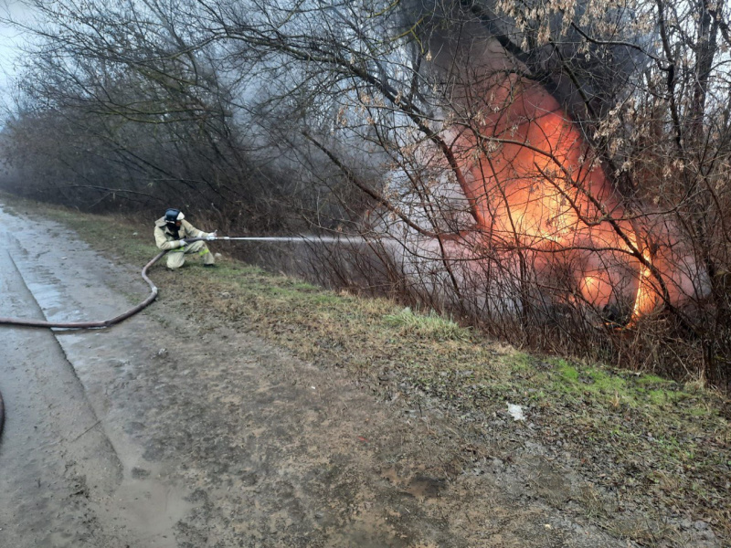 Две машины сгорели за выходные в Липецкой области