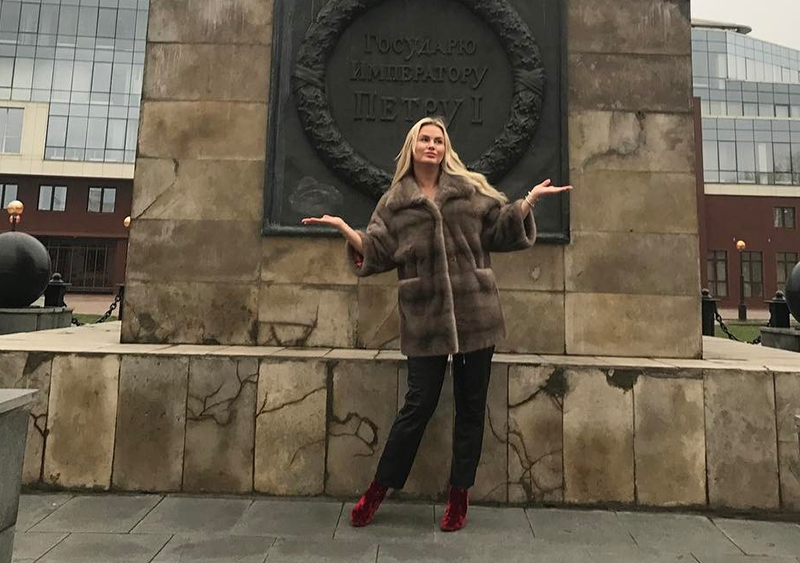 Анна Семенович в Липецке замерзла Анна Семенович в Липецке замерзла